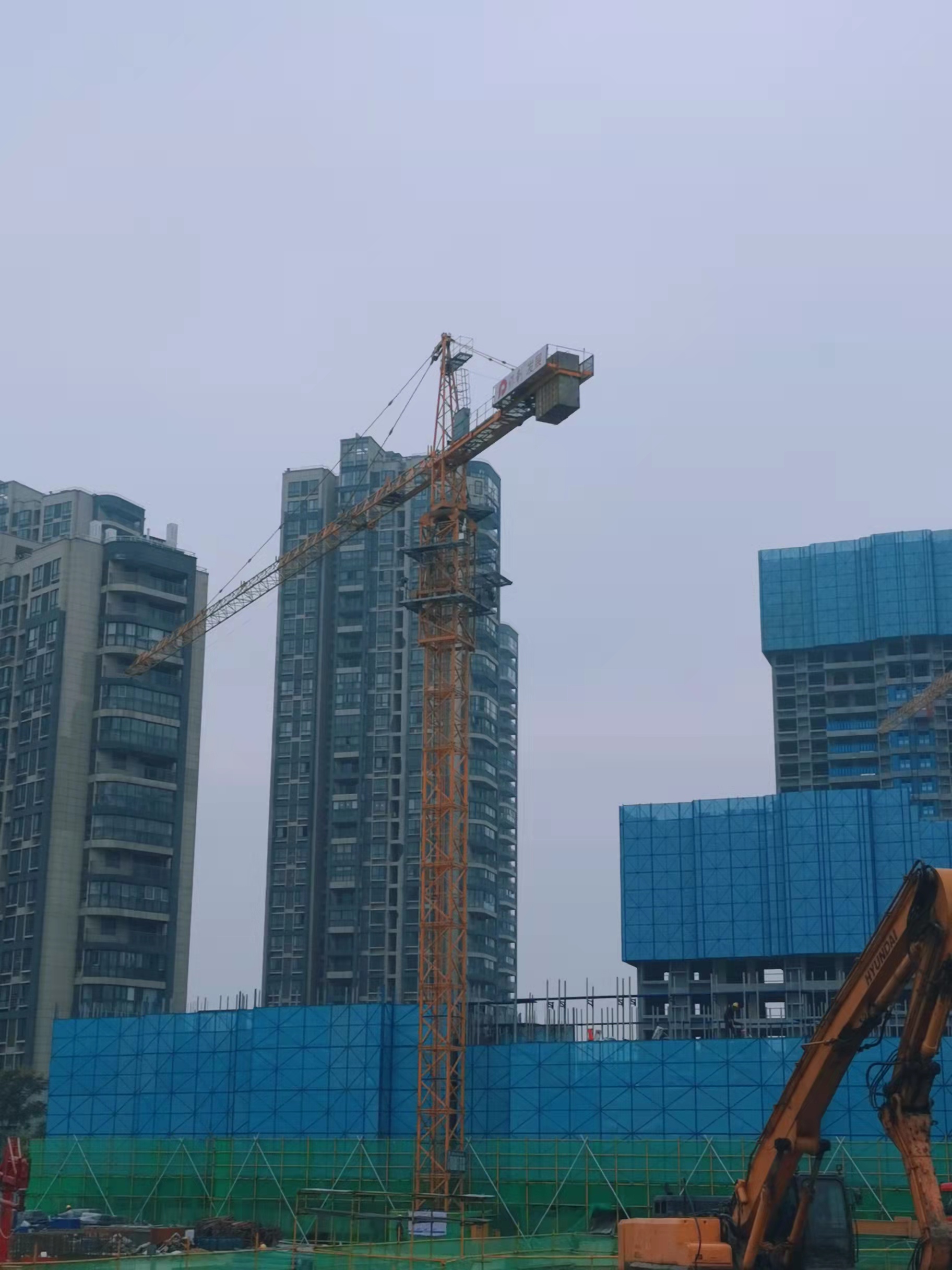 建筑施工為什么要用到全鋼爬架？有什么優(yōu)勢？